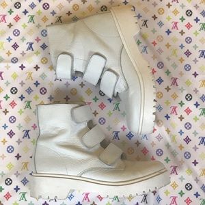 Steve Madden Shoes - White leather Velcro strap combat boots Steve Madden Shoes - White leather Velcro strap combat boots